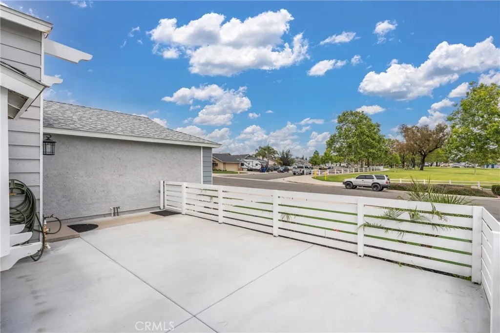 3227 Norelle