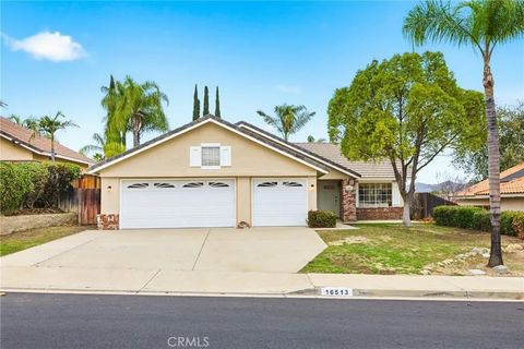 Photo of 16513 Mountain Ave, Lake Elsinore, CA 92530 (MLS # IG25276404)