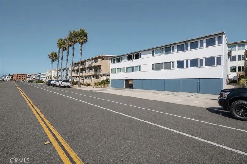 1710 Esplanade