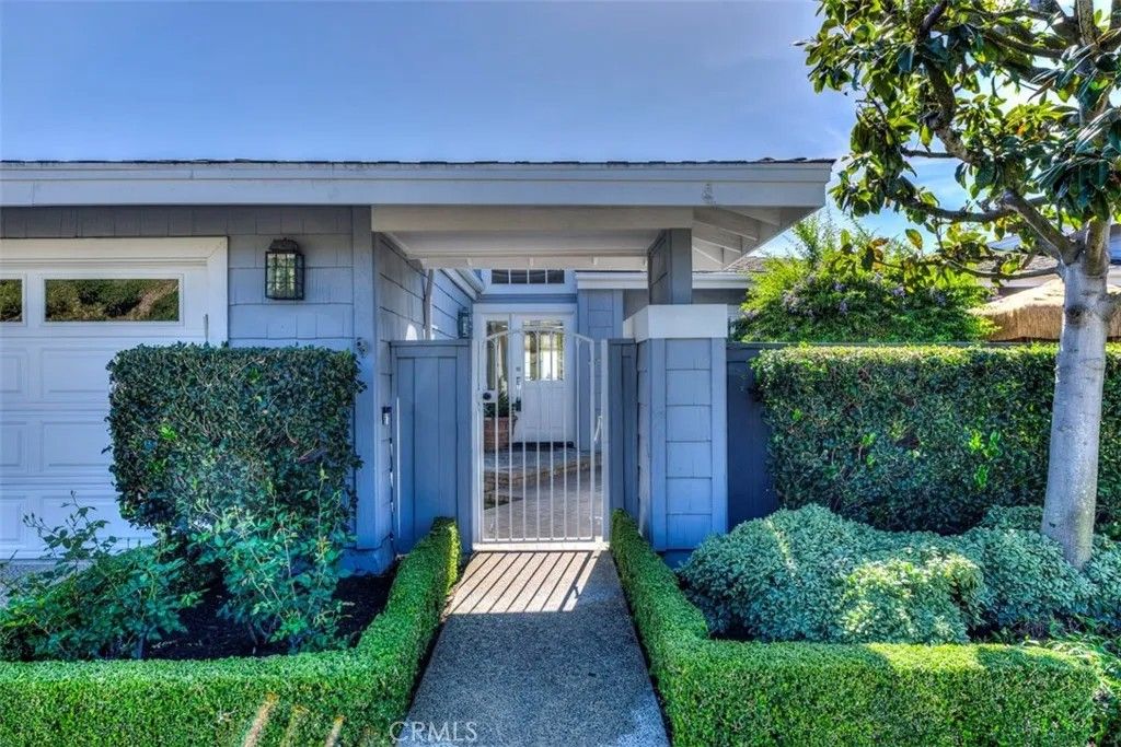 Photo of 3621 Geranium Ave, Corona Del Mar, CA 92625 (MLS # OC26054278)