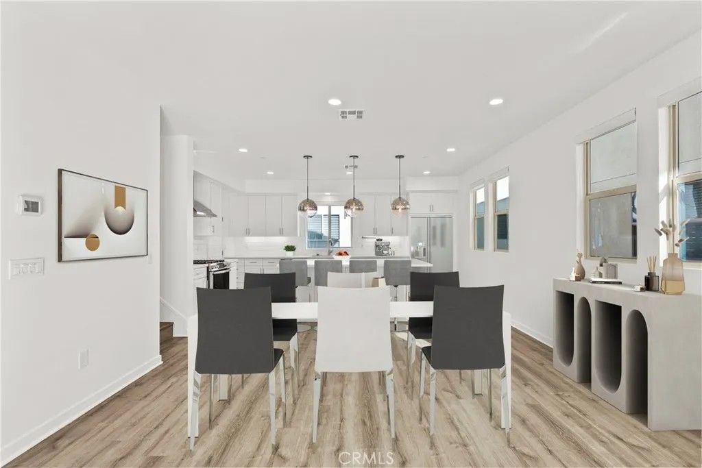 Photo of 19542 Empire Lane, Northridge, CA 91324 (MLS # GD25276739)