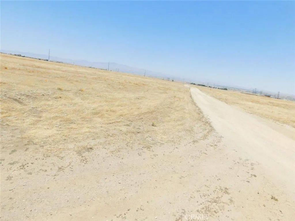 Photo of 0 Vac/Vic 102 Stw/Ave K6, Lancaster, CA 93536 (MLS # SR25277911)