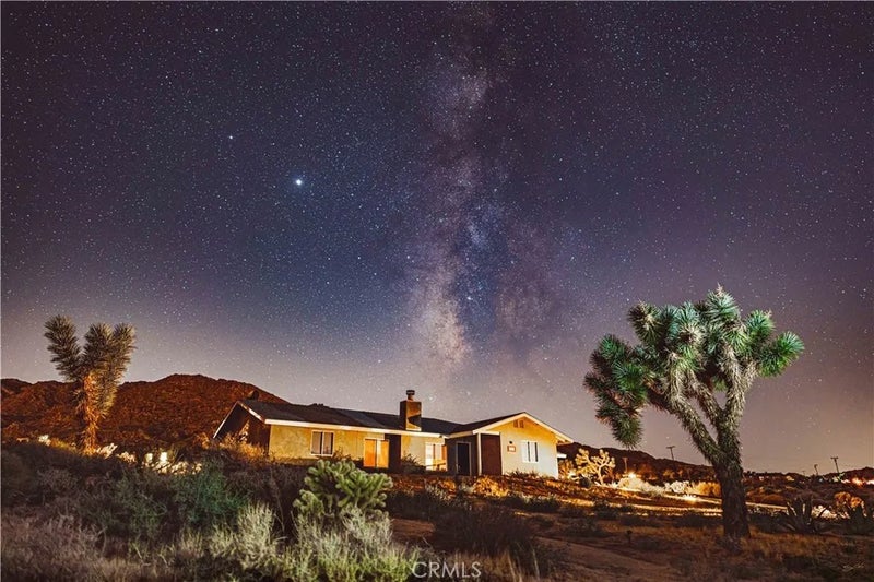 60313 Pueblo Trail
