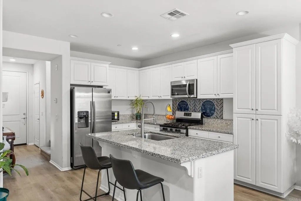 Photo of 35461 Brown Galloway Ln, Fallbrook, CA 92028 (MLS # PTP2600545)