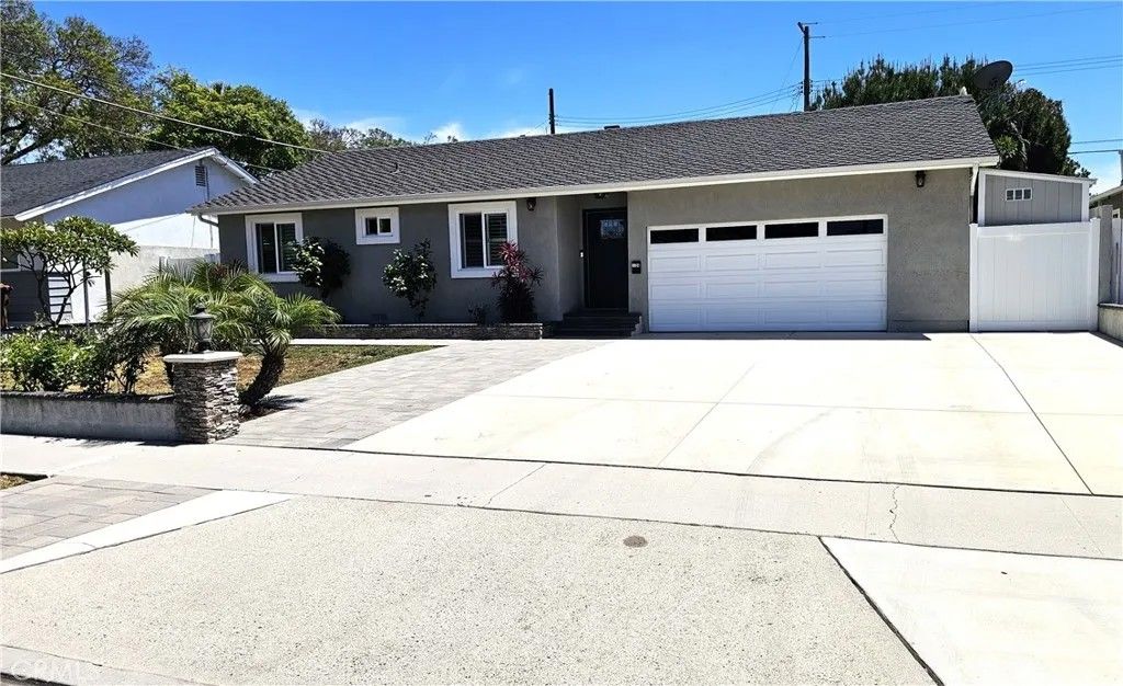 Photo of 1124 W Woodcrest Avenue, Fullerton, CA 92833 (MLS # PW26128215)