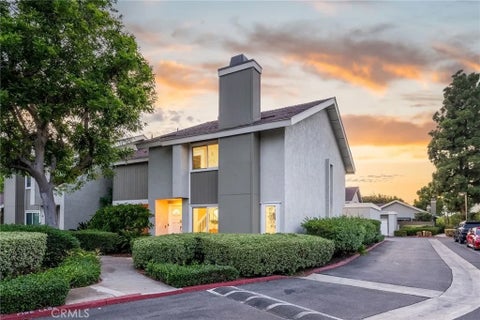 Photo of 10 Goldenbush, Irvine, CA 92604 (MLS # PW26197518)