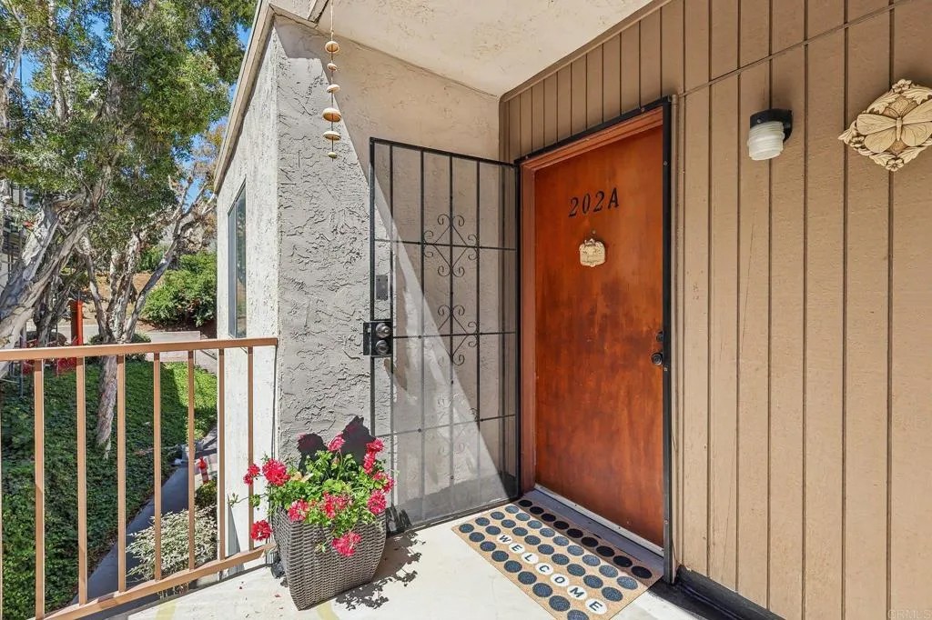 6725 Mission Gorge Road 202A