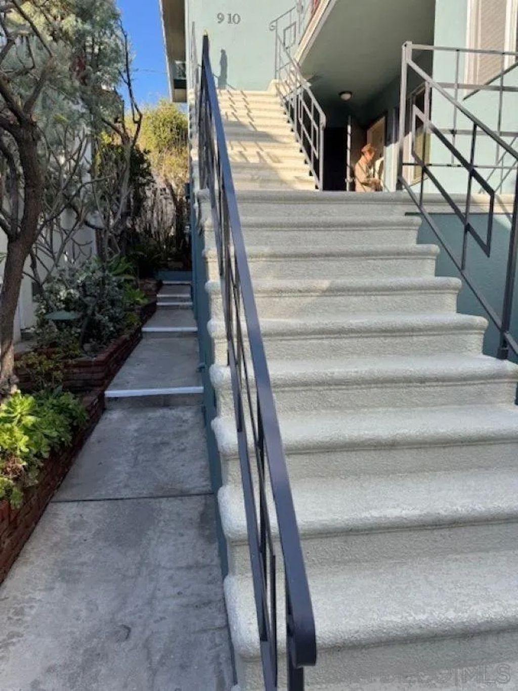 Photo of 4501 Finley Ave #4, Los Angeles, CA 90027 (MLS # 260003817)