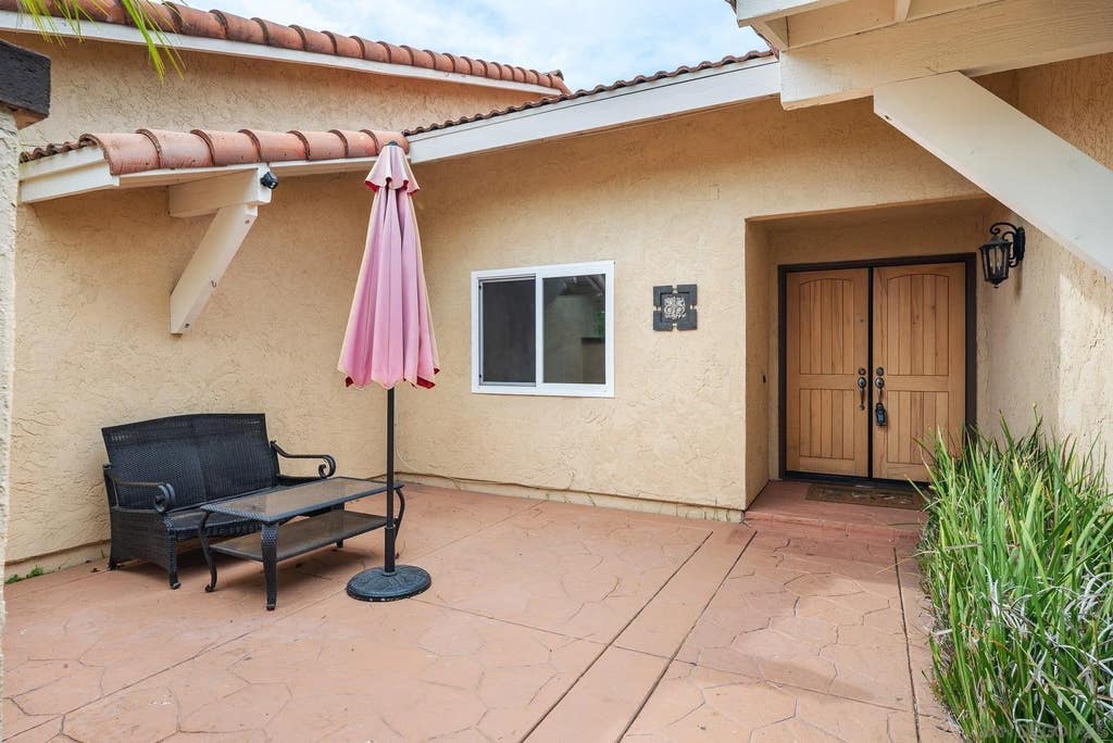 Photo of 2814 Luciernaga St, Carlsbad, CA 92009 (MLS # 260020575)