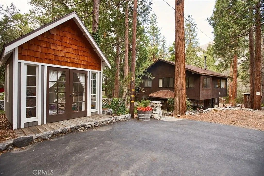 Photo of 9249 Wood Rd, Forest Falls, CA 92339 (MLS # IG26036454)