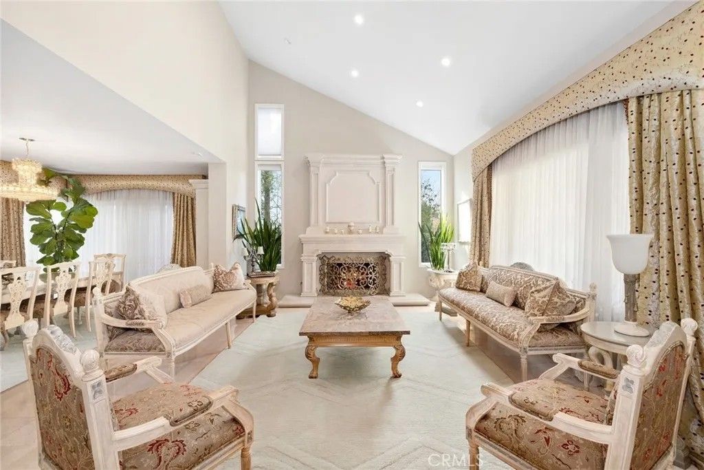 Photo of 18938 Granada Circle, Porter Ranch, CA 91326 (MLS # SR26030777)