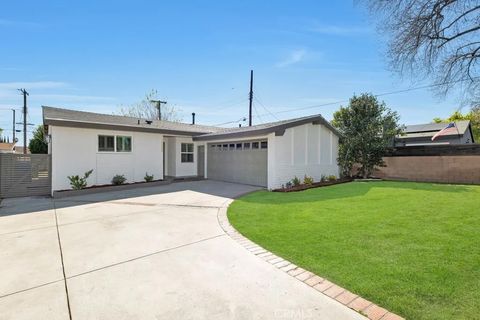 19844 Hemmingway Street Winnetka CA 91306