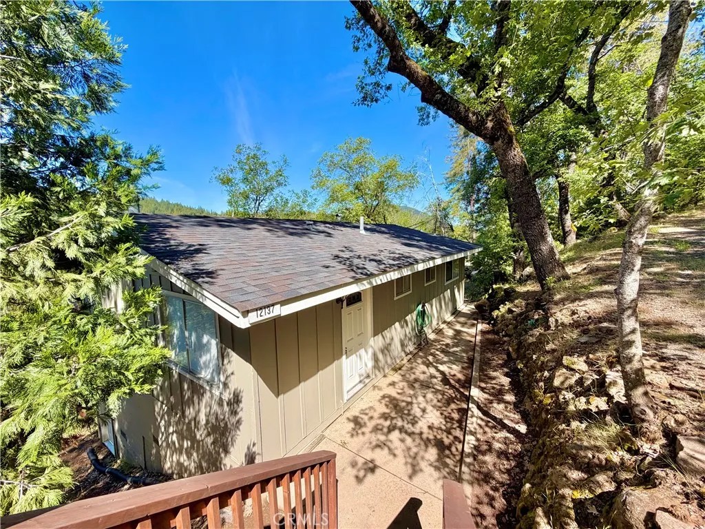 12137 Black Oak Drive