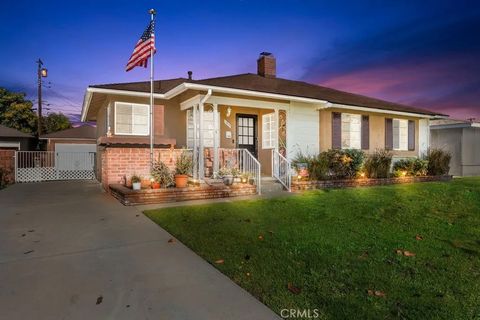 Photo of 1819 W Olive Avenue, Fullerton, CA 92833 (MLS # PW25279323)