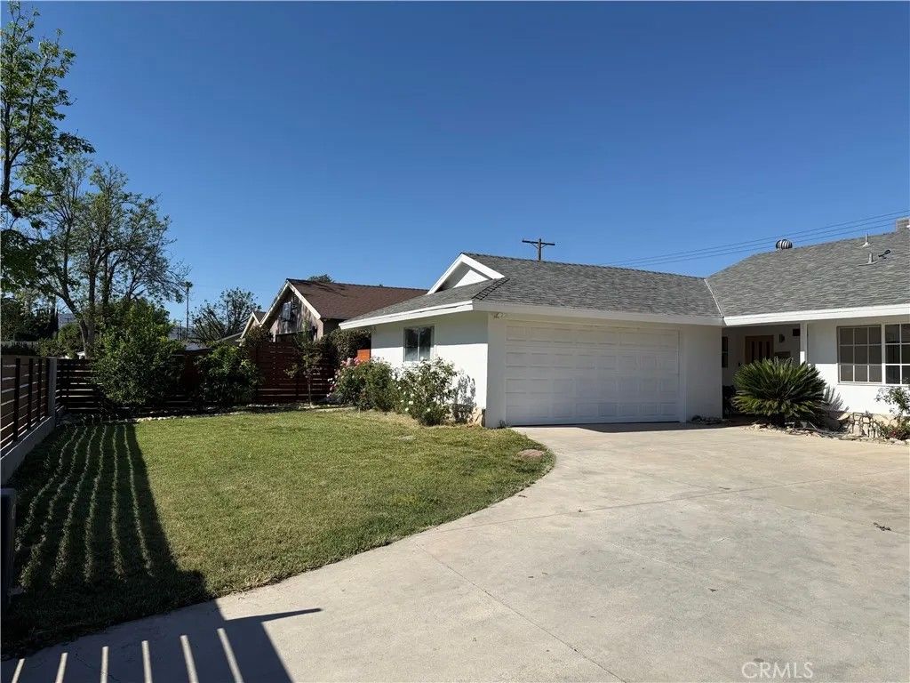 Photo of 22627 Enadia Way, West Hills, CA 91307 (MLS # SR26073260)