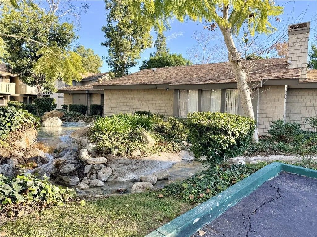 Photo of 960 E Bonita Ave, Pomona, CA 91767 (MLS # IV26012745)