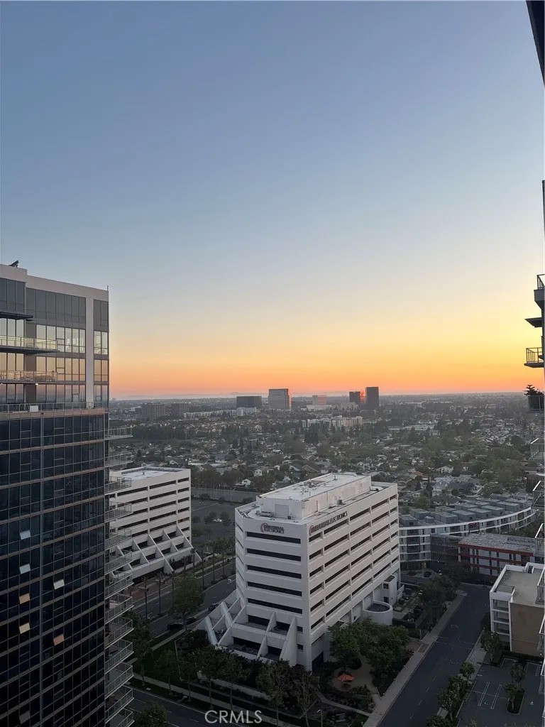 9 MacArthur Place 2102