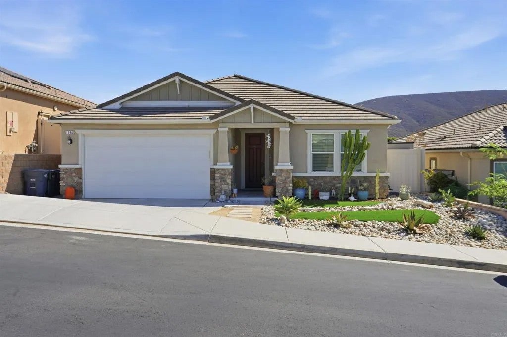 Photo of 1354 Topanga DR, San Marcos, CA 92069 (MLS # NDP2609384)