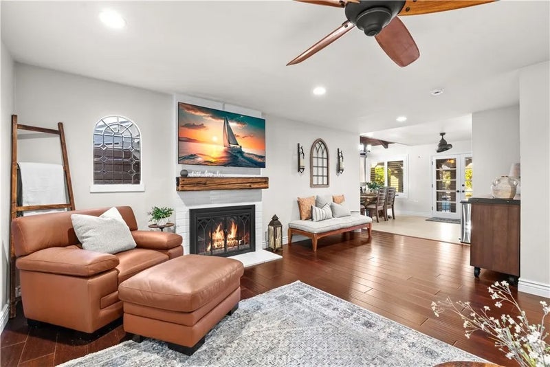 2817 Ridgewood