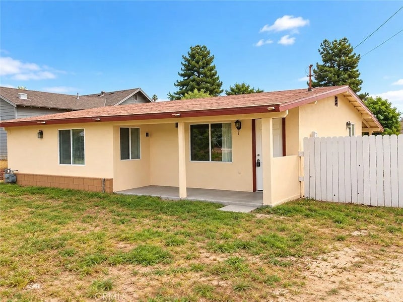 10878 Crowther Lane