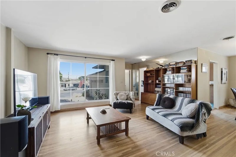 10320 Nassau