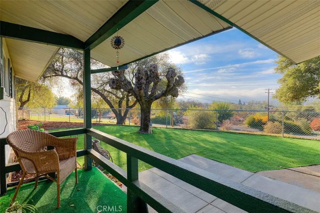 233 Skyline Boulevard