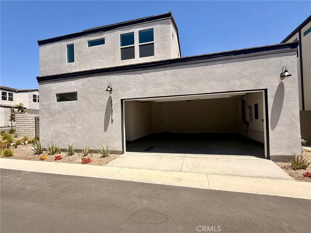27415 Creekwood Lane