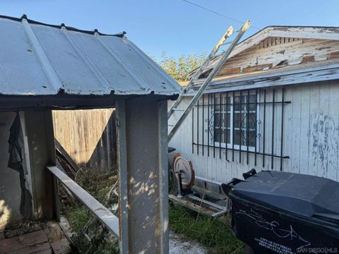 Tiny photo for 4312 Winona Ave, San Diego, CA 92115 (MLS # 250043153)