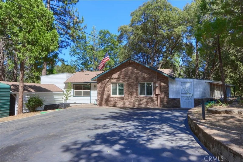 36125 Cedar Lane