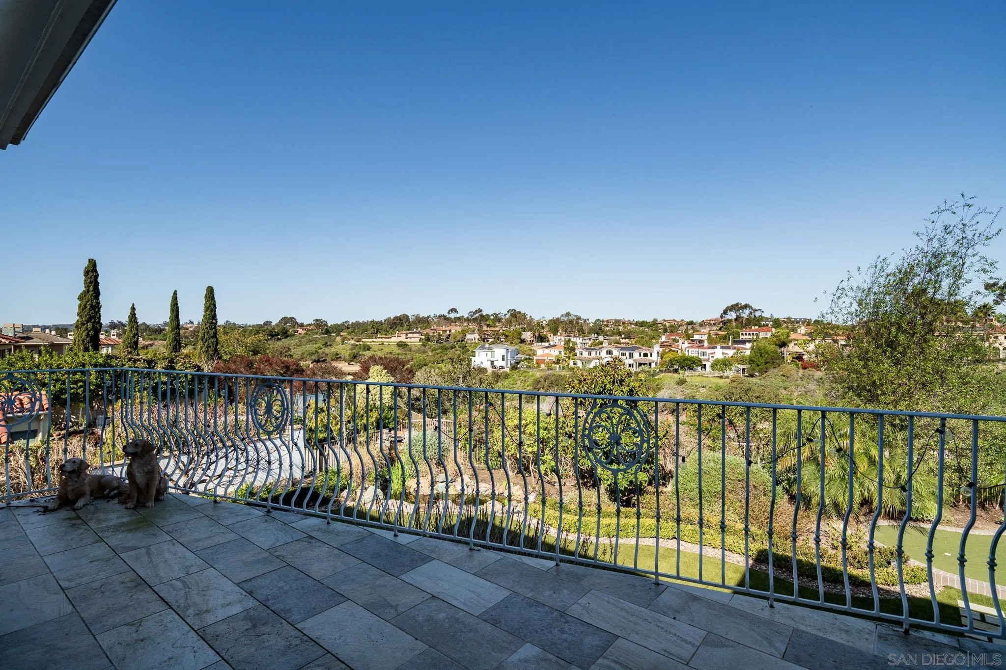 5848 Meadows Del Mar