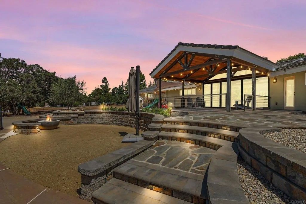 Photo of 2650 Calle De Compadres, Alpine, CA 91901 (MLS # PTP2605204)