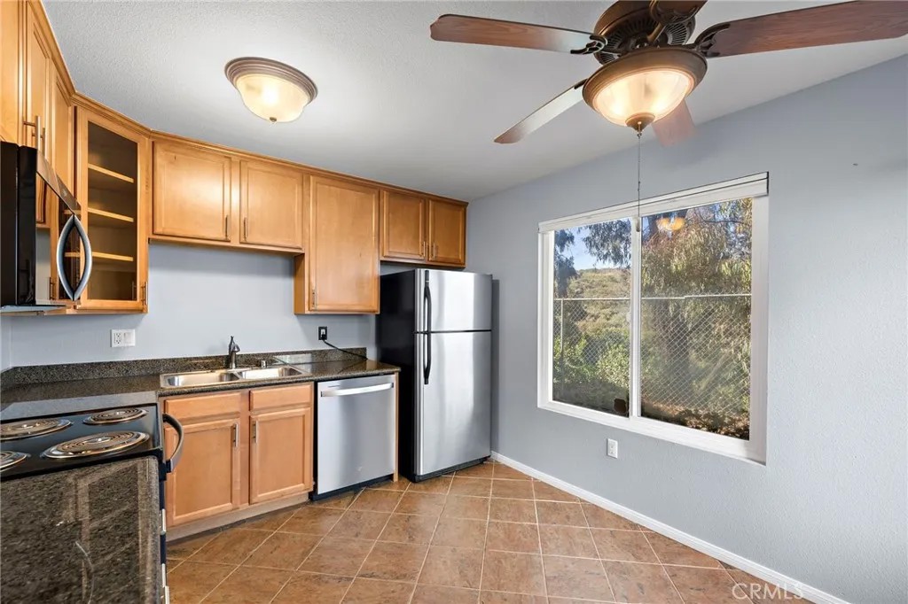 6333 College Grove Way 4107