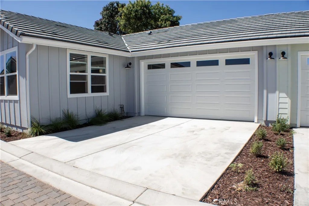 1465 Ronald Way