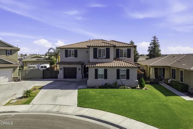 10109 Sharktooth Peak Drive