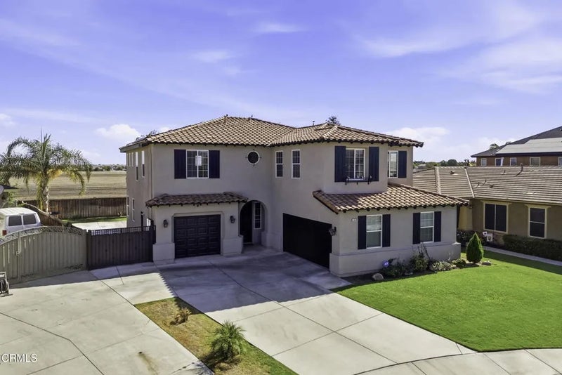 10109 Sharktooth Peak Drive