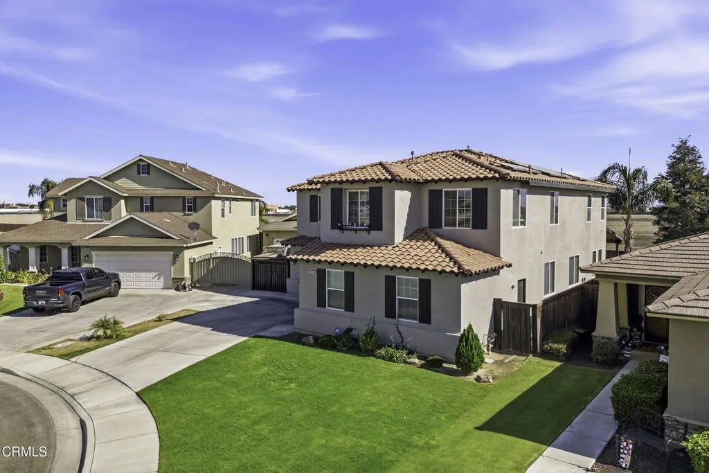 10109 Sharktooth Peak Drive