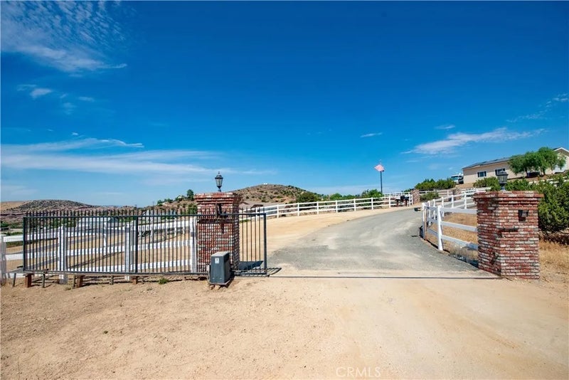 9726 Escondido Canyon