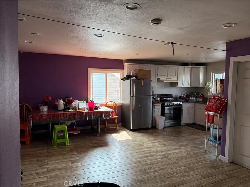 822 W 60th