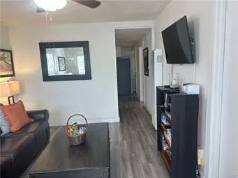 1825 W Balboa
