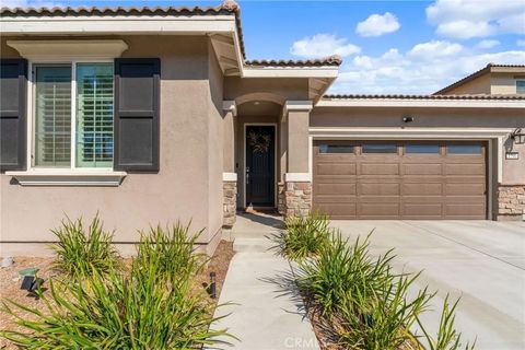 Tiny photo for 1790 Plume Ln, San Jacinto, CA 92583 (MLS # CV25247116)