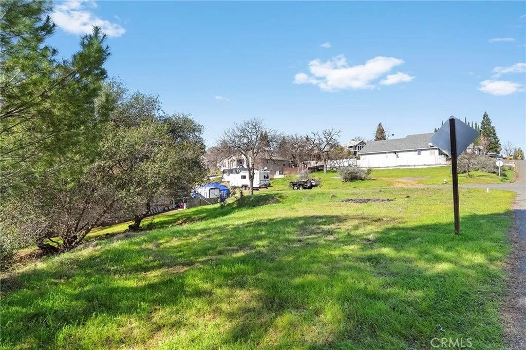 Photo of 61 Galaxy Ave, Oroville, CA 95966 (MLS # SN26030431)