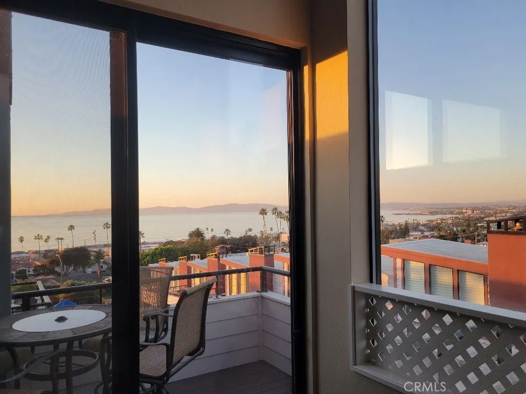 Photo of 400 Palos Verdes Blvd, Redondo Beach, CA 90277 (MLS # PV26033941)