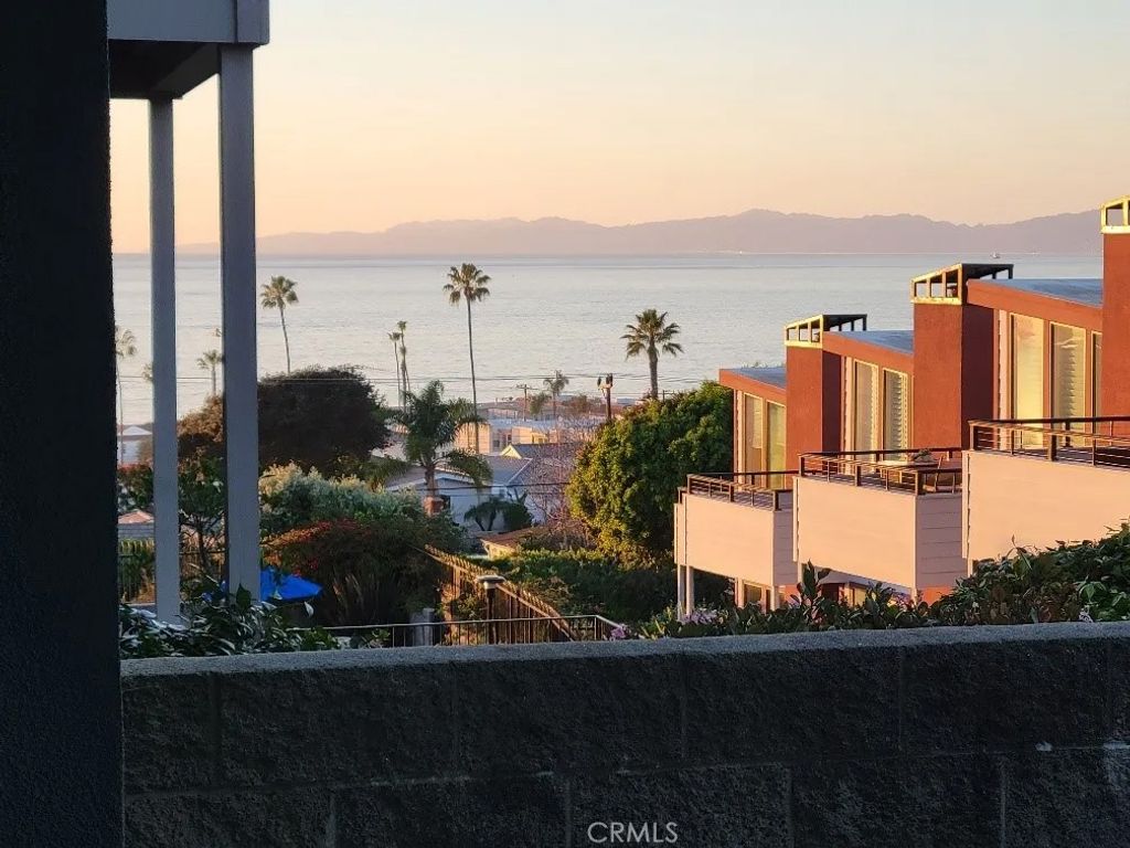 Photo of 400 Palos Verdes Blvd, Redondo Beach, CA 90277 (MLS # PV26033941)