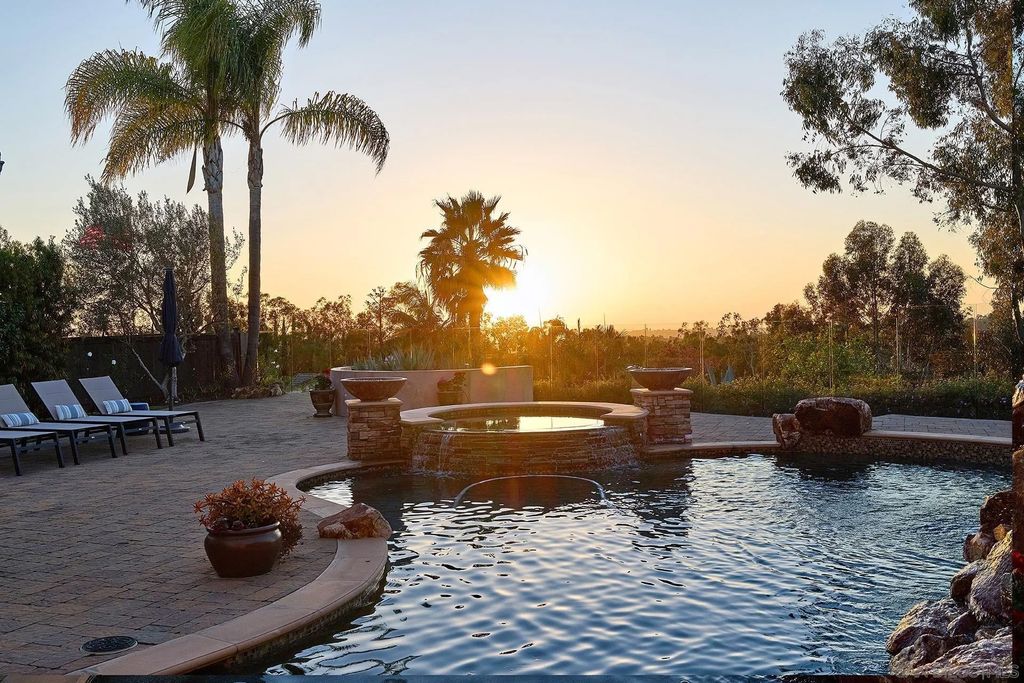 Photo of 10626 Birch Bluff Ave, San Diego, CA 92131 (MLS # 260002409)