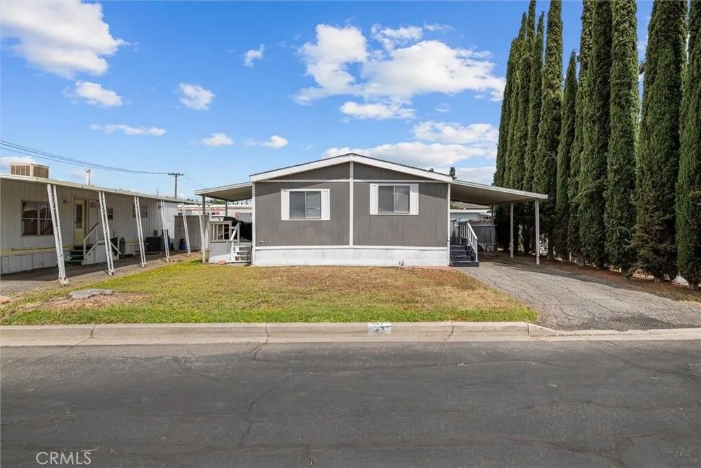 Photo of 41900 Ivy St #47, Murrieta, CA 92562 (MLS # SW25107380)