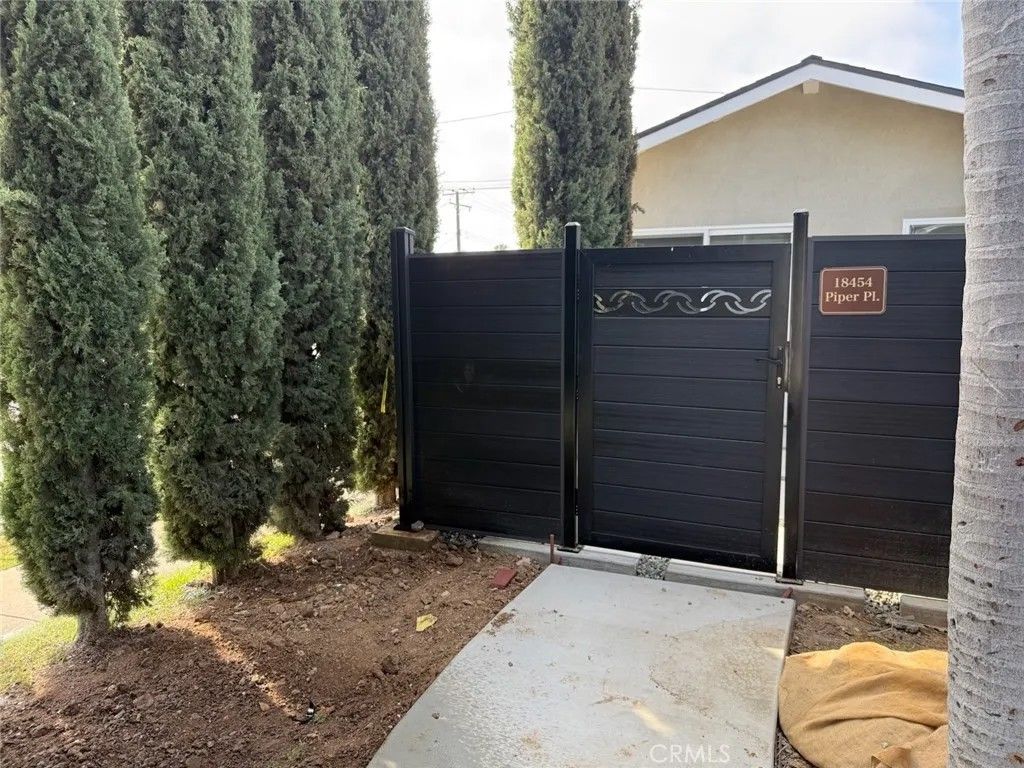 Photo of 18454 Piper Place, Yorba Linda, CA 92886 (MLS # CV26077137)