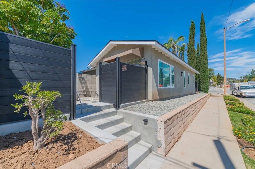 Photo of 18454 Piper Place, Yorba Linda, CA 92886 (MLS # CV26077137)