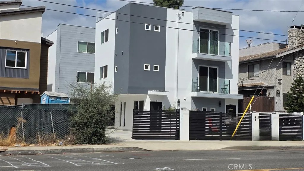 6845 Haskell Avenue