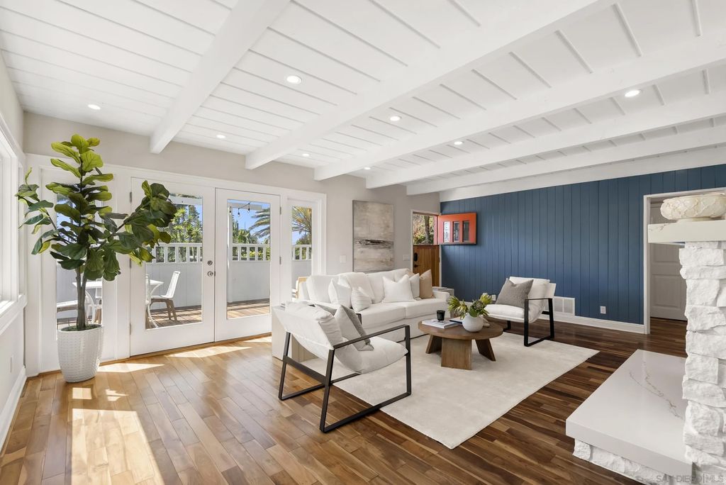 Photo of 2313 Manchester Ave, Cardiff By The Sea, CA 92007 (MLS # 260008024)