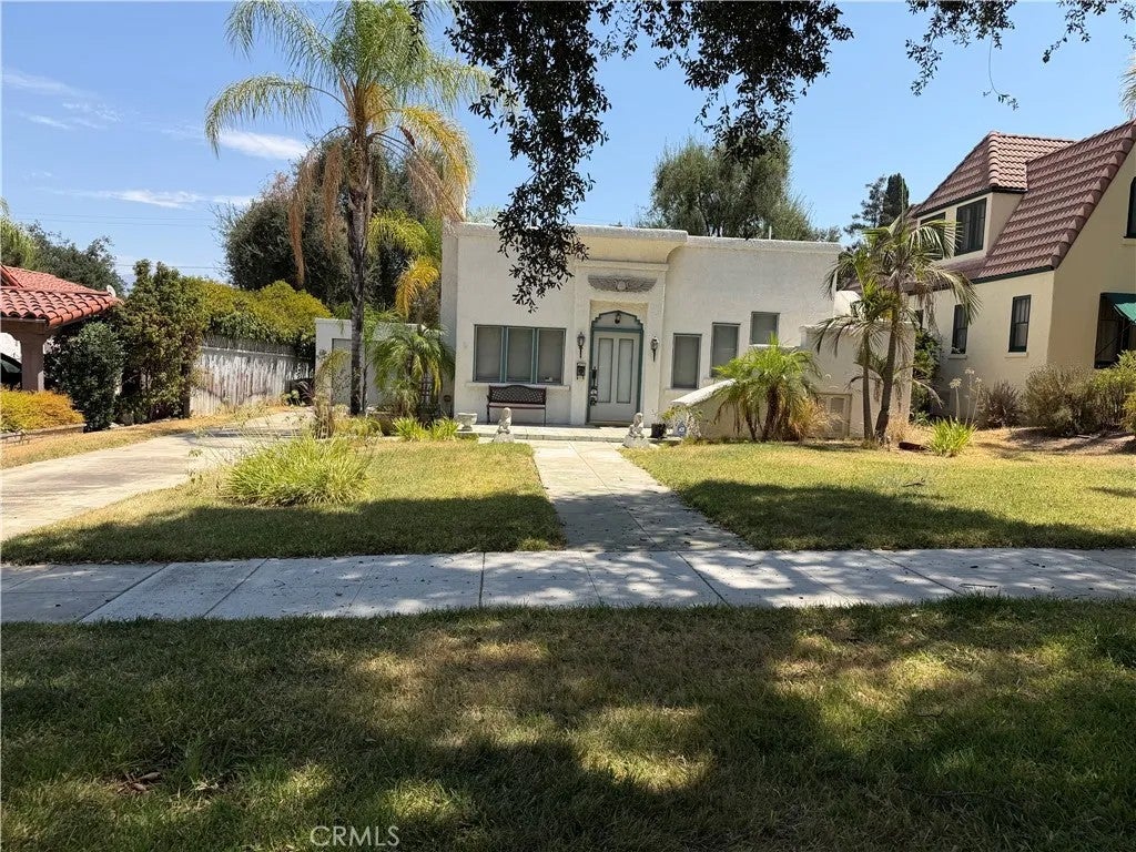 637 S Buena Vista